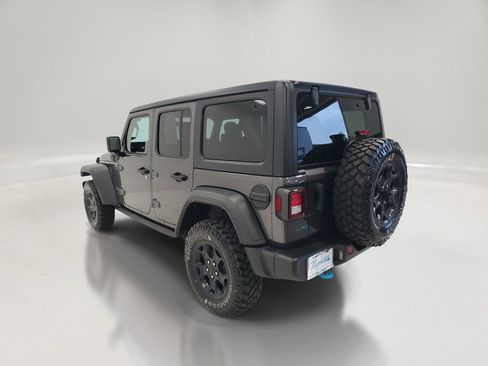 Used 2023 Jeep Wrangler Unlimited w/ Cold Weather Group AWD/4WD image 6
