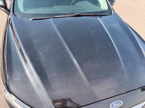 Used 2015 Ford Fusion SE w/ Equipment Group 201A FWD image 12