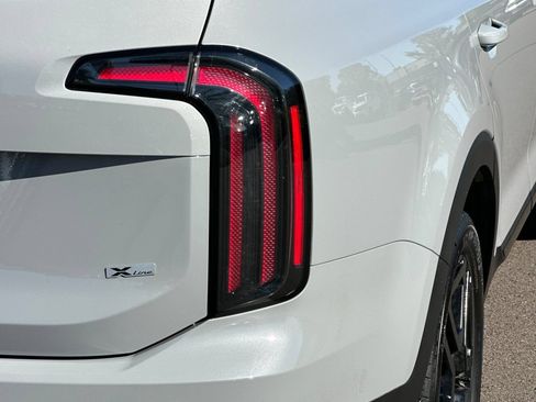 Certified 2025 Kia Telluride SX Prestige X-Line AWD/4WD image 26