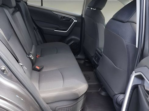Certified 2025 Toyota RAV4 LE AWD/4WD image 16