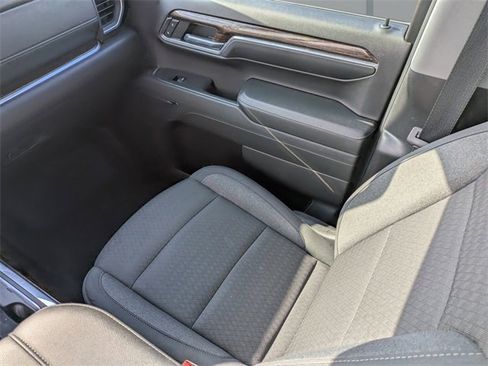 Used 2024 GMC Sierra 1500 Elevation image 18