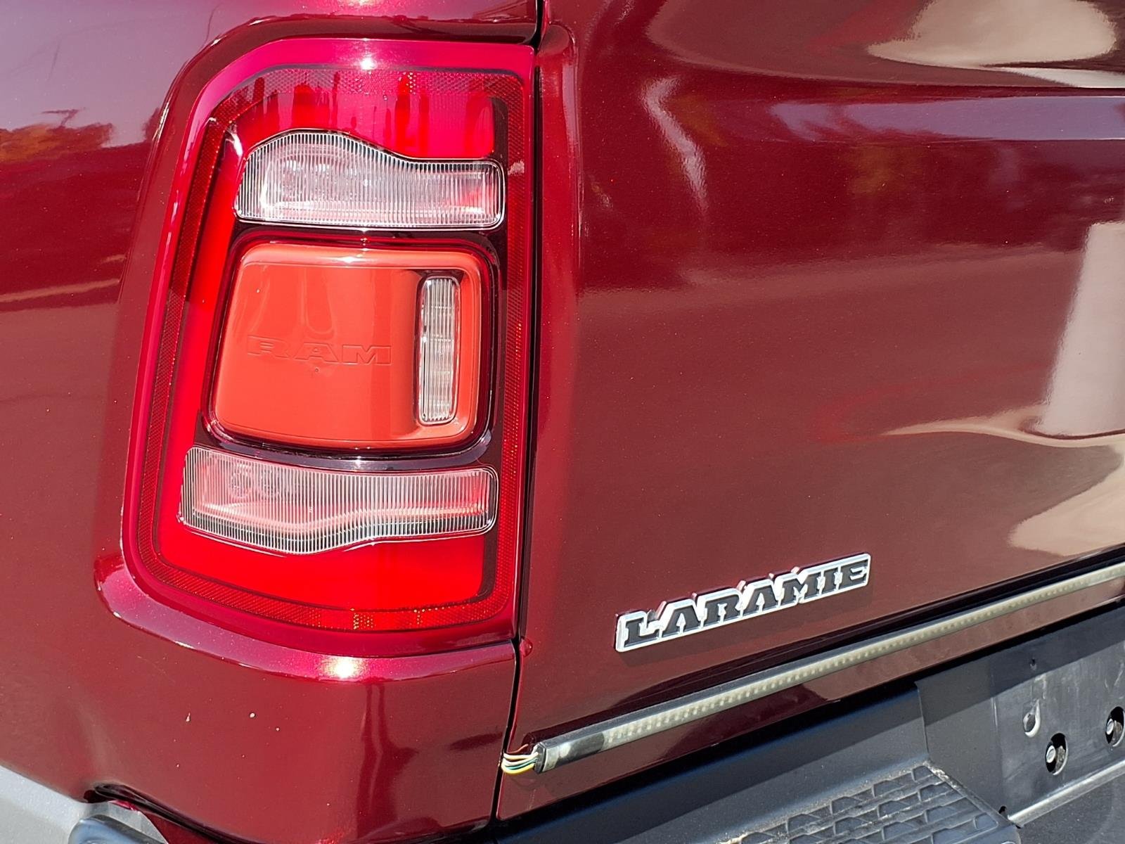 Used 2019 RAM 1500 Laramie AWD/4WD image 25