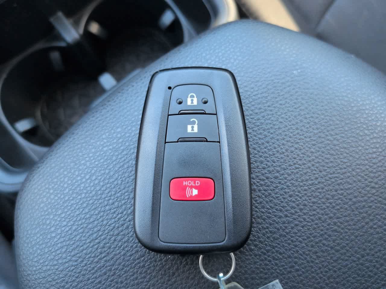 Certified 2025 Toyota RAV4 XLE AWD/4WD image 26