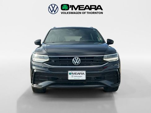 Used 2023 Volkswagen Tiguan SE R-Line image 8