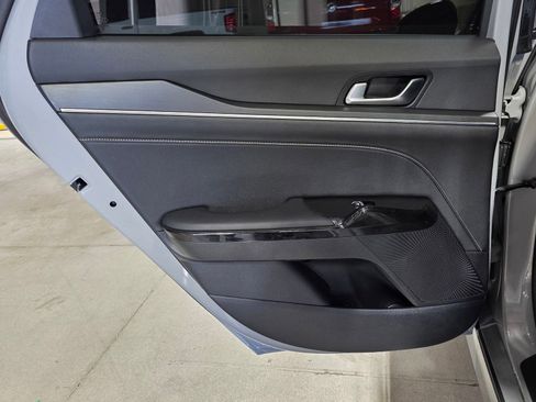 Used 2025 Kia K5 GT-Line image 13