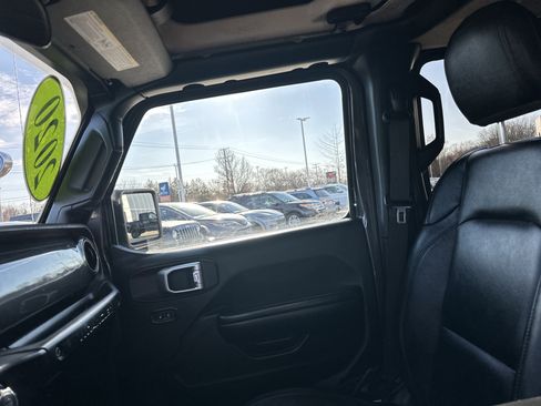Used 2020 Jeep Wrangler Unlimited Sport image 24