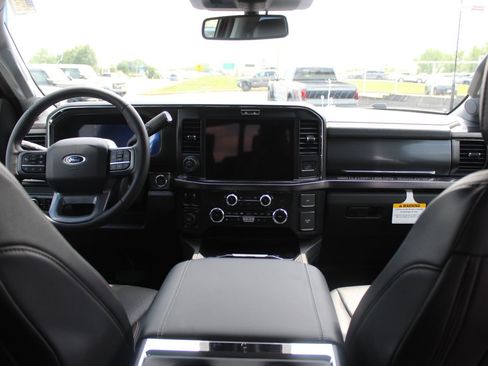 New 2026 Ford F350 Lariat AWD/4WD image 19