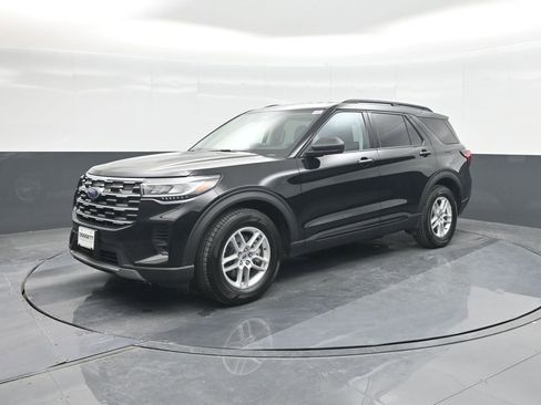 New 2026 Ford Explorer Active image 32