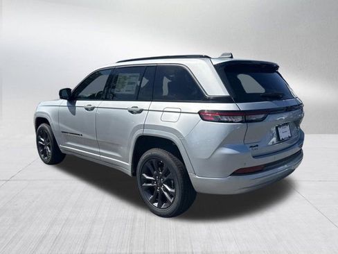 New 2026 Jeep Grand Cherokee Limited AWD/4WD image 7