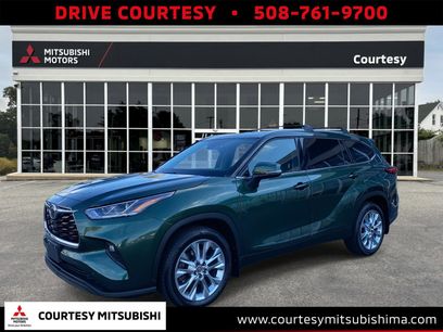 Used 2023 Toyota Highlander Limited