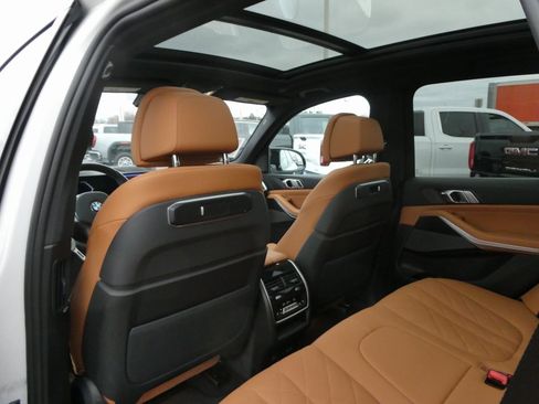 Used 2026 BMW X5 M60i image 61