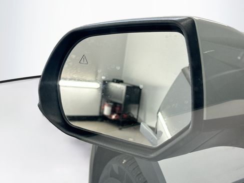 Used 2024 Hyundai Ioniq 5 SEL AWD/4WD image 16