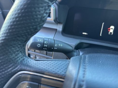 Used 2024 Toyota Tacoma TRD Off-Road image 10