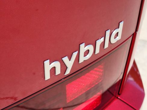Used 2025 Hyundai Santa Fe SEL FWD image 14