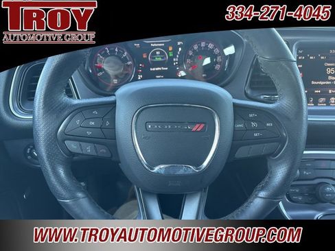 Used 2016 Dodge Challenger SXT Plus image 34