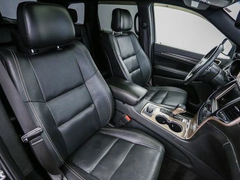 Used 2017 Jeep Grand Cherokee Limited AWD/4WD image 21