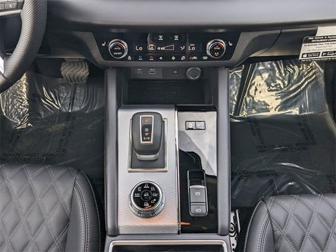 New 2025 Mitsubishi Outlander SEL image 20