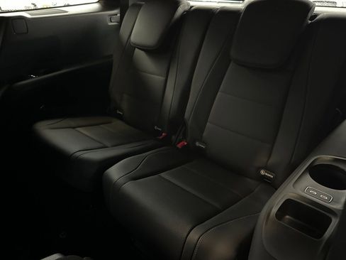 New 2026 Mercedes-Benz GLS 450 4MATIC image 37