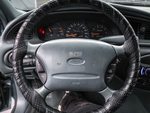 Used 1997 Ford Taurus GL image 11