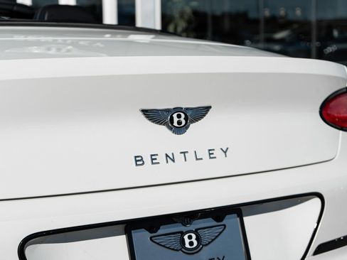 Used 2022 Bentley Continental GT image 11