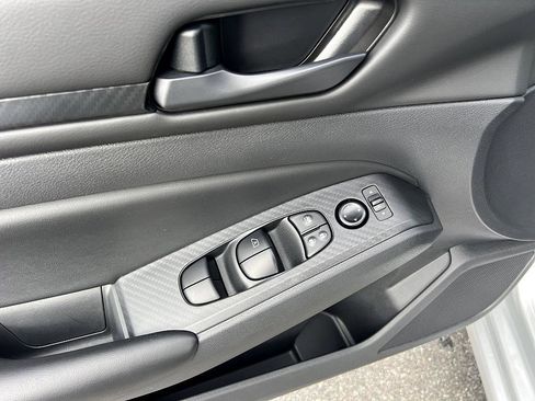 Certified 2025 Nissan Altima 2.5 S image 18