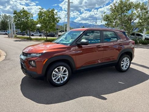 Certified 2021 Chevrolet TrailBlazer LS AWD/4WD image 3