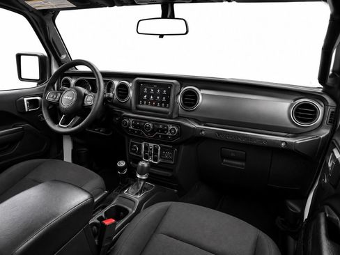 Used 2023 Jeep Wrangler Unlimited w/ Cold Weather Group AWD/4WD image 15