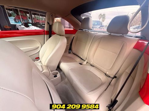 Used 2015 Volkswagen Beetle 1.8T FWD image 32