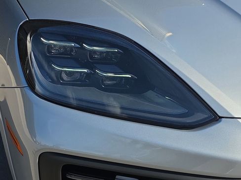 New 2026 Porsche Cayenne S image 15