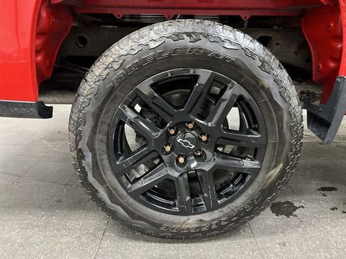 Used 2024 Chevrolet Silverado 1500 LT Trail Boss w/ Convenience Package II image 34