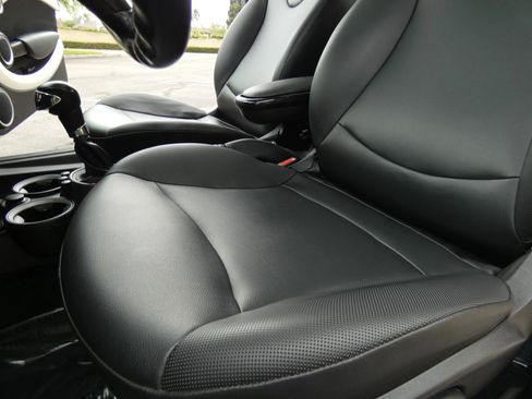 Used 2013 MINI Cooper Hardtop image 38