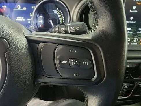 Used 2023 Jeep Wrangler Unlimited w/ Cold Weather Group image 29