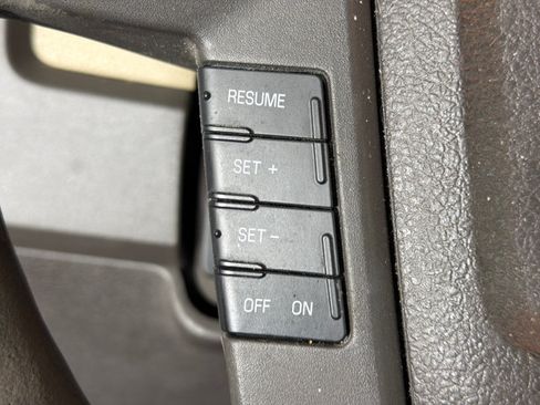 Used 2010 Ford F150 XLT RWD image 24