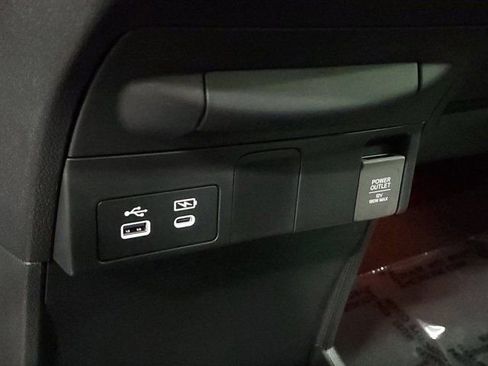 Used 2025 Honda Odyssey Sport-L image 29