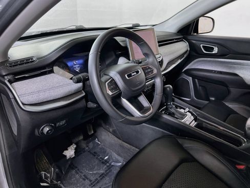 Used 2022 Jeep Compass Latitude AWD/4WD image 9