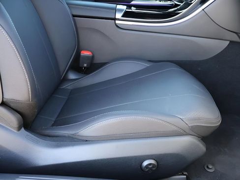 Used 2024 Mercedes-Benz CLE 450 4MATIC Coupe image 12