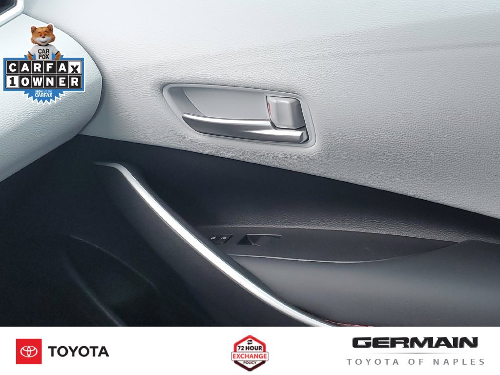 Used 2025 Toyota Corolla SE FWD image 28
