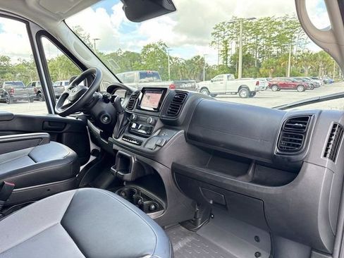Used 2025 RAM ProMaster 2500 w/ Convenience Group FWD image 12