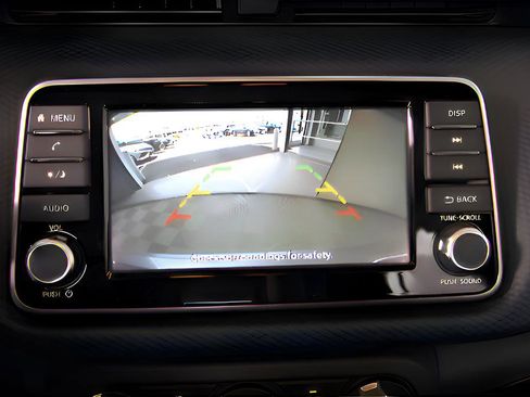 Used 2024 Nissan Kicks S image 16