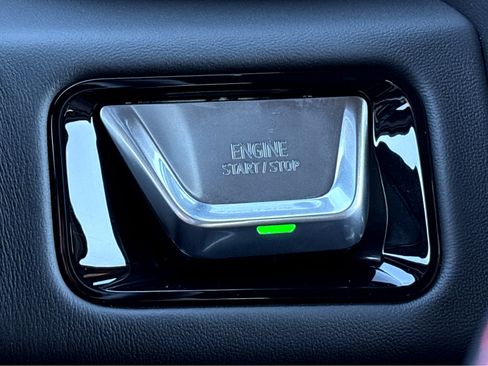 New 2025 GMC Yukon AT4 Ultimate image 6