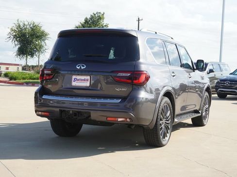 Used 2024 INFINITI QX80 Sensory AWD/4WD image 9