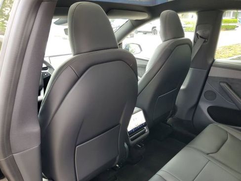 Used 2026 Tesla Model Y 2WD image 12