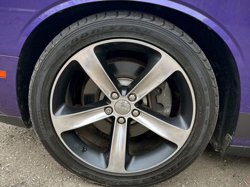 Used 2016 Dodge Challenger R/T Plus image 3