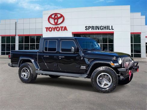 Used 2020 Jeep Gladiator Overland image 1