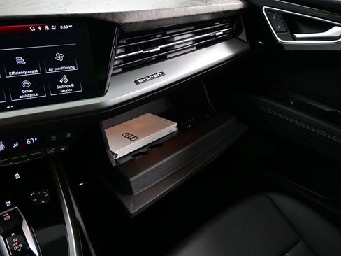 Used 2024 Audi Q4 e-tron Premium Plus w/ Premium Plus image 29