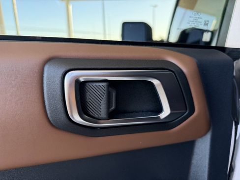 Used 2023 Ford Bronco Outer Banks image 16