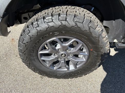 New 2025 Ford Bronco Badlands image 15