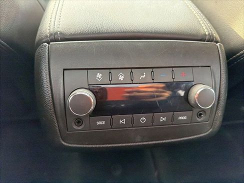 Used 2016 Chevrolet Traverse LT image 14