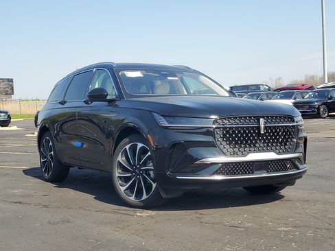 New 2026 Lincoln Nautilus Black Label AWD/4WD image 1