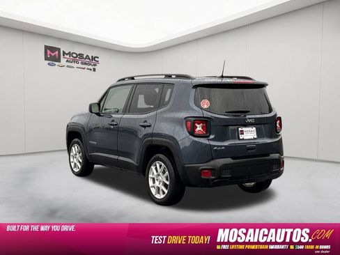 Used 2023 Jeep Renegade Latitude w/ Premium Group AWD/4WD image 5